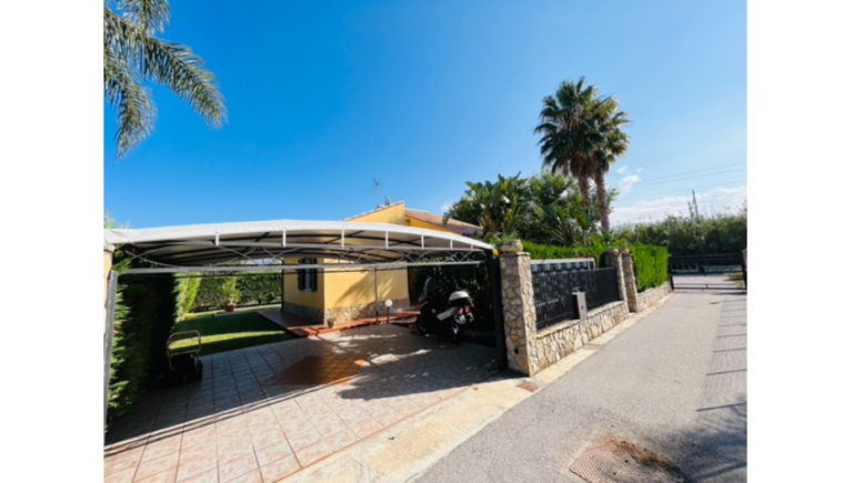 Villa for Rent in Campofelice di Roccella, Palermo, Sicily: Offering Abundant Space and Serene Surroundings 12 2 villa for rent campofelice di roccella palermo expats living in rome 1 768x435