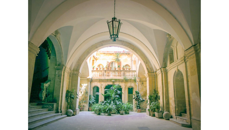Historic Courtyards in Rome expats living in rome 1 768x435