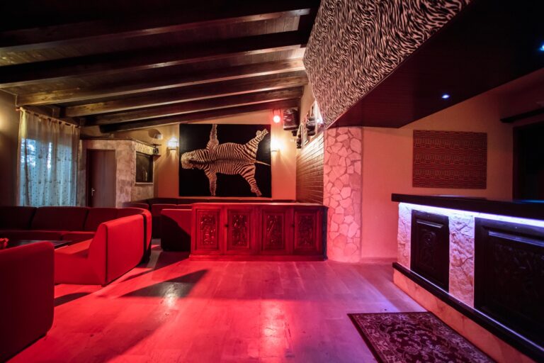 For Rent or Buy Hotel and Pub in TRICARICO, Basilicata 4 CLUB5 768x512