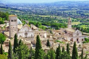 Italy's Most Enchanting Towns Accessible by Train 9
