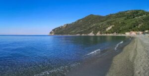 Exploring Italy’s Stunning Beaches by Train: A Guide for Expats 9
