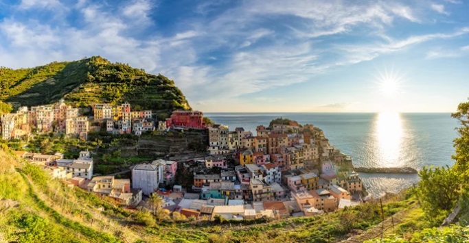 The Best Places to Visit in Italy by Train This Fall 3