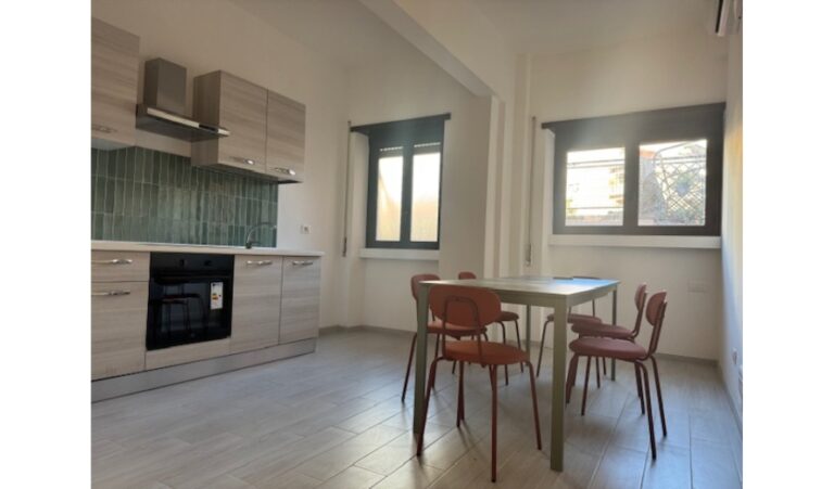 Rooms for Rent in Newly Renovated Apartment | Rome 4 room for rent in rome near vatican prati 1 768x451