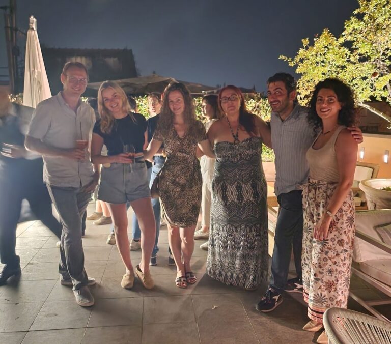 17 Expats Living in rome 768x676